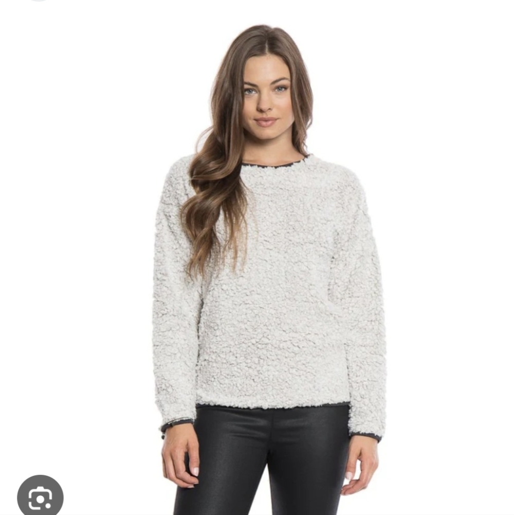 Dylan Solid Frosty Tipped Drop Shoulder Crew Sweater Size M
